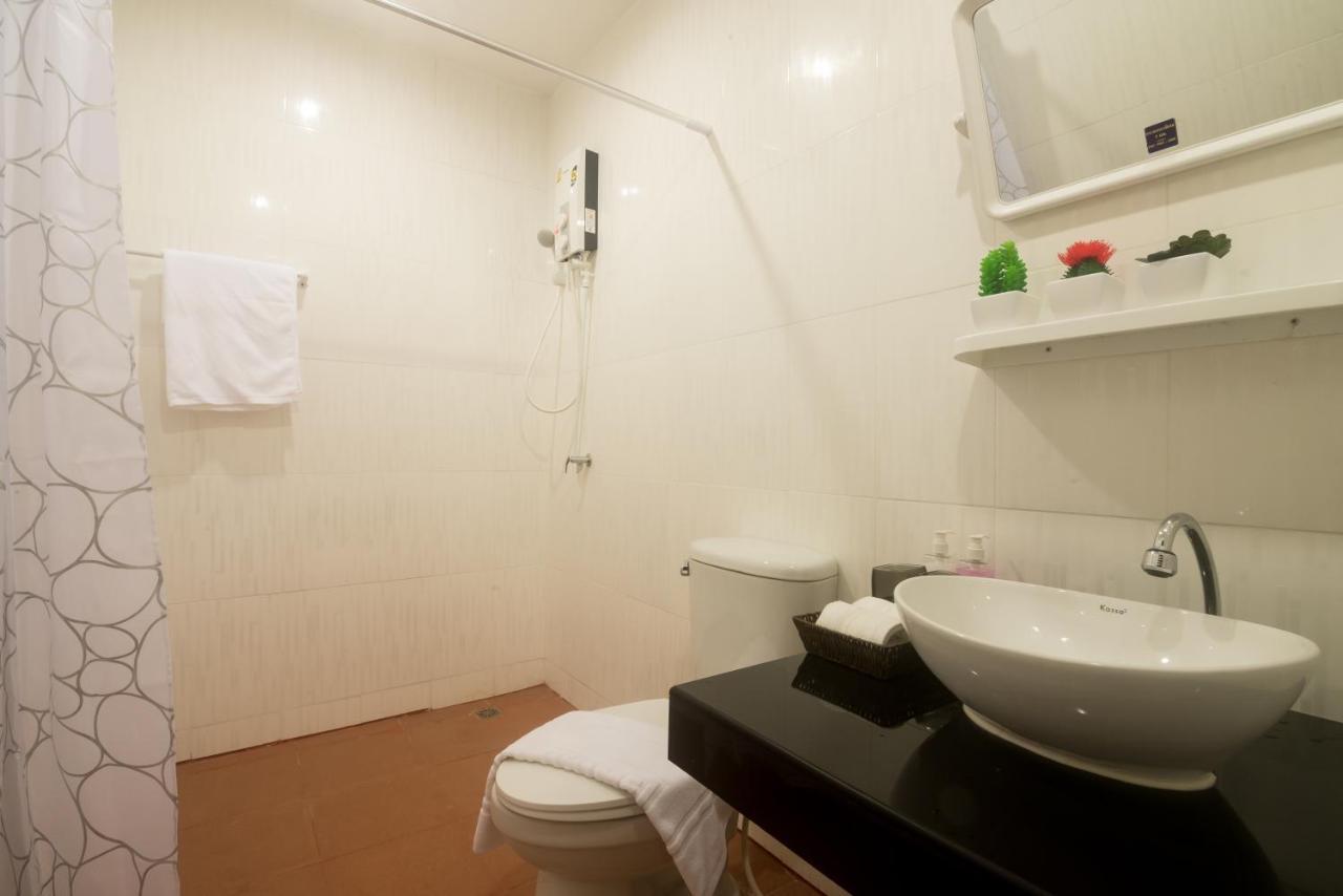 Green Leaf Hostel Phuket Kültér fotó